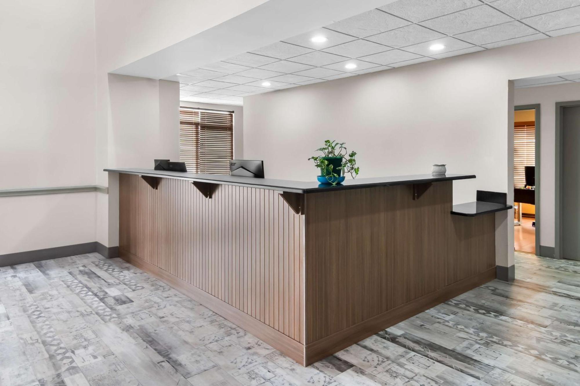 Big Country Hotel & Suites, Surestay Collection By BW Abilene Exterior photo